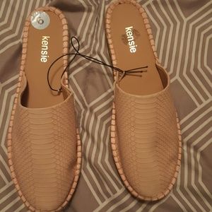 Kensie - Hensley Snake Embossed Mule